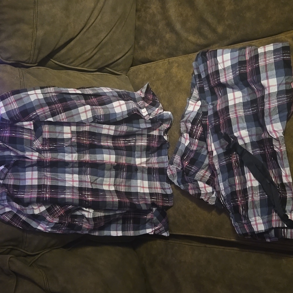 Victoria's Secret Womens Plaid Pajama Set - Black, White, Pink